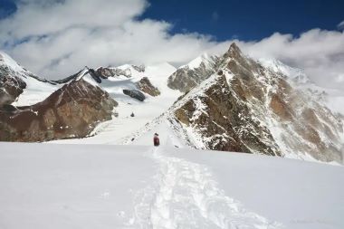 Sar Pass Trek